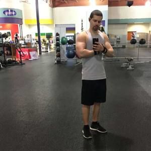 Meet your Posher, Derick